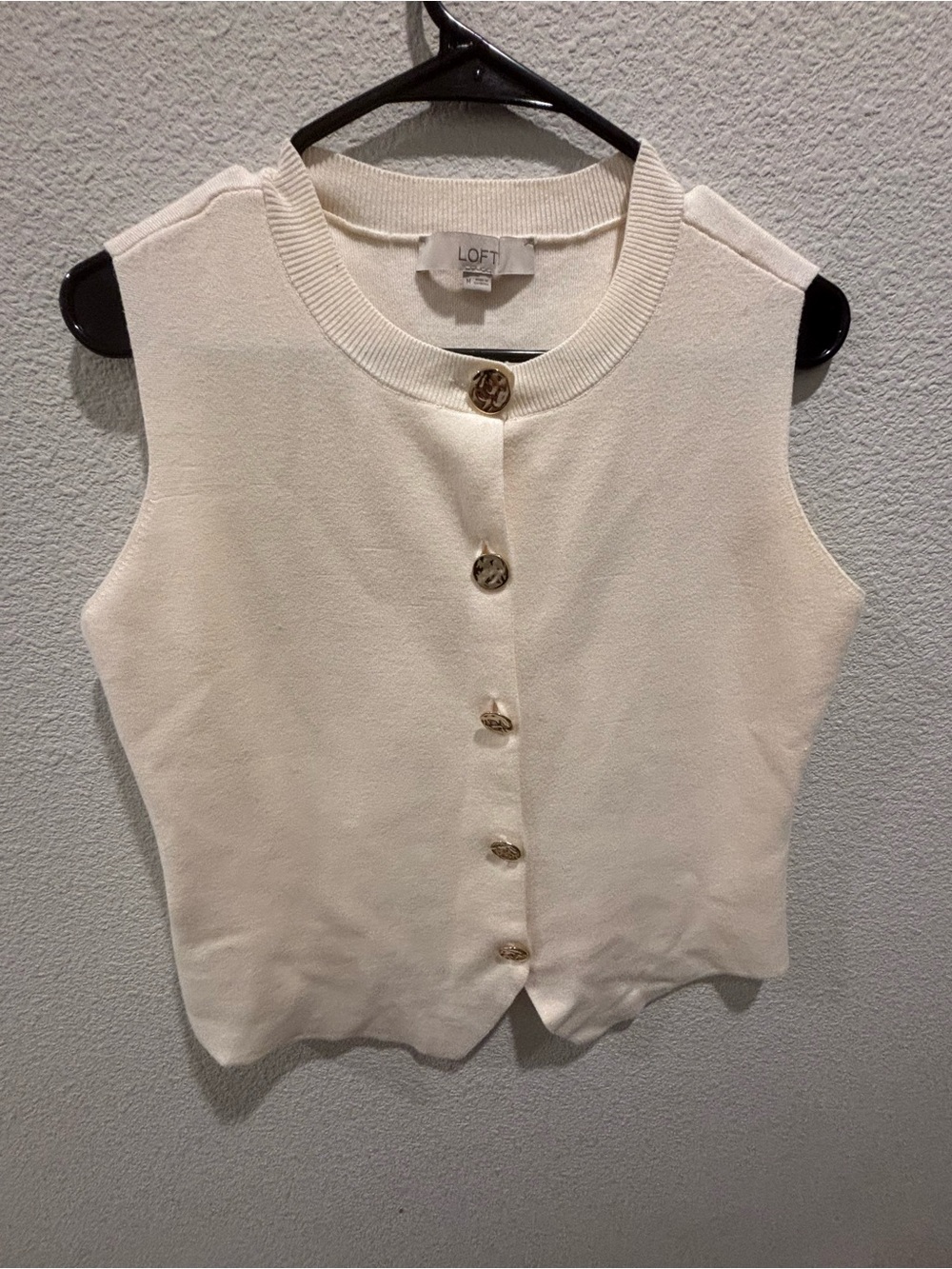 LOFT Cream Button-Front Sleeveless Knit Shell - Picture 4 of 10